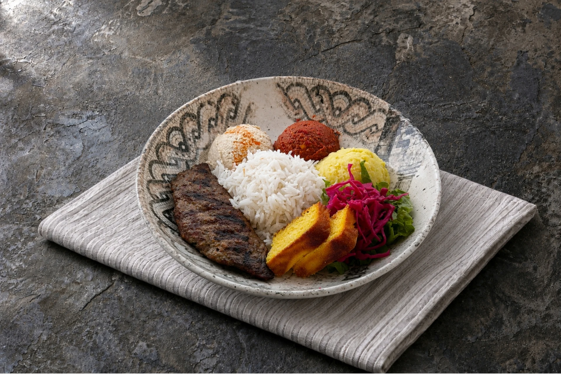 Köfte Et Bowl (Çorba+İçecek)